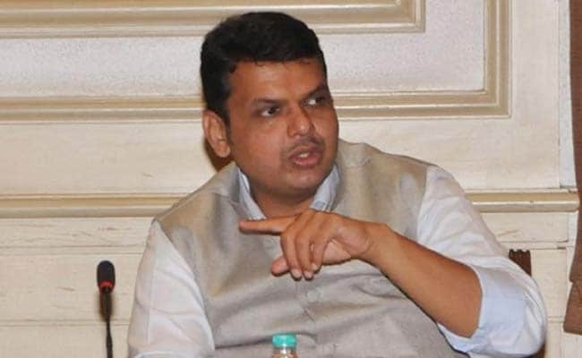 Opposition leader Devendra Fadnavis is also on tour | विरोधी पक्षनेते देवेंद्र फडणवीसही दौऱ्यावर Opposition leader Devendra Fadnavis is also on tour | विरोधी पक्षनेते देवेंद्र फडणवीसही दौऱ्यावर