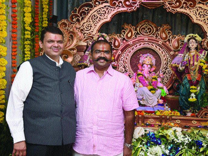 Narendra Patil, chief minister; Discussed 20 minutes to close the door | नरेंद्र पाटील, मुख्यमंत्री गुफ्तगू; बंद दरवाजाआड केली २० मिनिटे चर्चा Narendra Patil, chief minister; Discussed 20 minutes to close the door | नरेंद्र पाटील, मुख्यमंत्री गुफ्तगू; बंद दरवाजाआड केली २० मिनिटे चर्चा