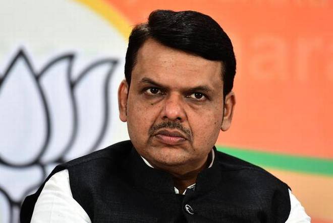 Maharasshtra Election 2019: Shivaji statue erected by NCP, Chief Minister sings of self-praise! | राष्ट्रवादीने उभारलेला शिवरायांचा पुतळा दाखवत मुख्यमंत्र्यांनी गायला स्व-कौतुकाचा पोवाडा! Maharasshtra Election 2019: Shivaji statue erected by NCP, Chief Minister sings of self-praise! | राष्ट्रवादीने उभारलेला शिवरायांचा पुतळा दाखवत मुख्यमंत्र्यांनी गायला स्व-कौतुकाचा पोवाडा!