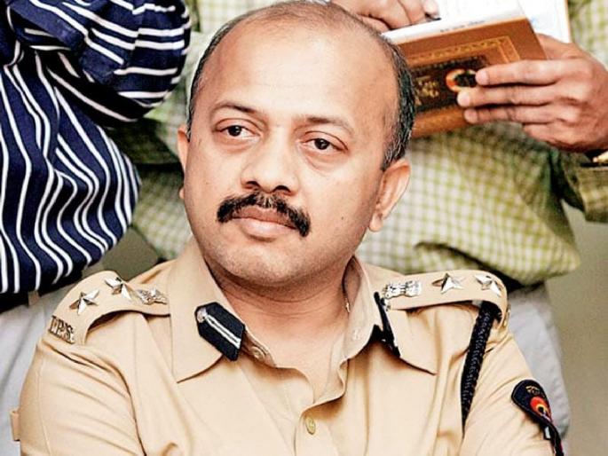 Filed a case against Deven Bharati for not taking action against the infiltrating Bangladeshi woman | घुसखोर बांग्लादेशी महिलेवर कारवाई न केल्याबद्दल देवेन भारतींविरुद्ध गुन्हा दाखल Filed a case against Deven Bharati for not taking action against the infiltrating Bangladeshi woman | घुसखोर बांग्लादेशी महिलेवर कारवाई न केल्याबद्दल देवेन भारतींविरुद्ध गुन्हा दाखल