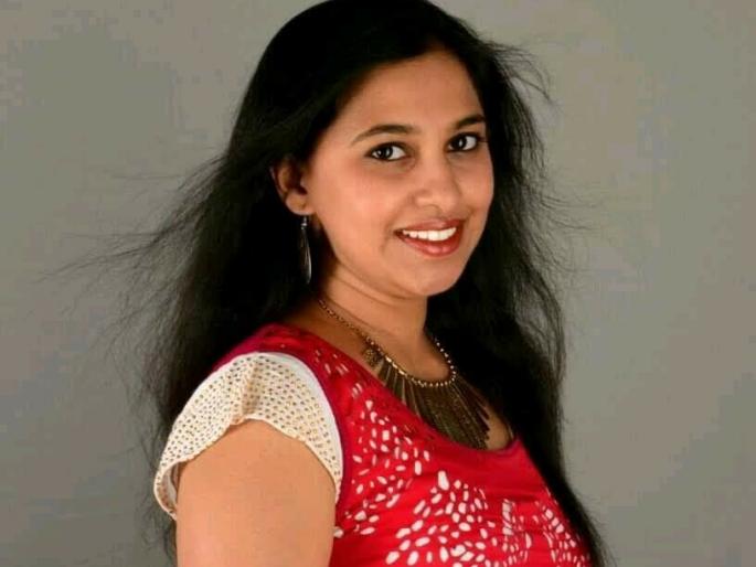 In the glamorous world, she is in the battle of Corona! | देविका बनल्यात ‘देवदूत’ : ग्लॅमरस दुनियेतील ‘ती’ कोरोनाच्या लढाईत! क-हाडच्या कृष्णा रूग्णालयात कार्यरत In the glamorous world, she is in the battle of Corona! | देविका बनल्यात ‘देवदूत’ : ग्लॅमरस दुनियेतील ‘ती’ कोरोनाच्या लढाईत! क-हाडच्या कृष्णा रूग्णालयात कार्यरत