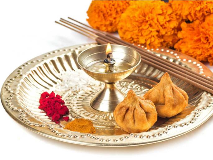 Do we worship God for ourselves or for ourselves? A great answer from poetry! | देवपूजा आपण देवासाठी करतो की स्वतःसाठी? कवितेतून मिळेल एक छान उत्तर! Do we worship God for ourselves or for ourselves? A great answer from poetry! | देवपूजा आपण देवासाठी करतो की स्वतःसाठी? कवितेतून मिळेल एक छान उत्तर!