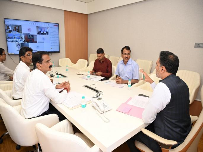 Give a report on the works on Devarhati land in Ratnagiri and Sindhudurg districts says Minister of State Yogesh Kadam | रत्नागिरी, सिंधुदुर्ग जिल्ह्यांतील देवरहाटी जमिनीवरील कामांबाबत अहवाल द्या - राज्यमंत्री योगेश कदम Give a report on the works on Devarhati land in Ratnagiri and Sindhudurg districts says Minister of State Yogesh Kadam | रत्नागिरी, सिंधुदुर्ग जिल्ह्यांतील देवरहाटी जमिनीवरील कामांबाबत अहवाल द्या - राज्यमंत्री योगेश कदम