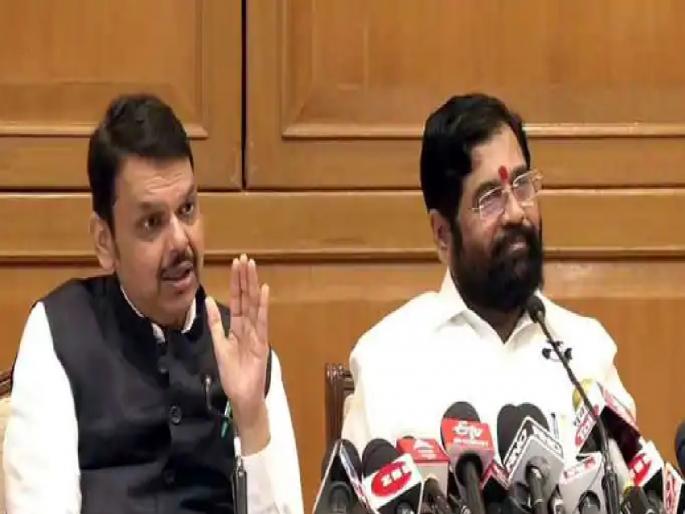 Devendra Fadanvis Eknath Shinde, license of traders who gave Rs 2 check to farmers is cancelled, Shinde-Fadnavis government's action | शेतकऱ्याला 2 रुपयाचा चेक देणाऱ्या ट्रेडर्सचा परवाना रद्द, शिंदे-फडणवीस सरकारची कारवाई Devendra Fadanvis Eknath Shinde, license of traders who gave Rs 2 check to farmers is cancelled, Shinde-Fadnavis government's action | शेतकऱ्याला 2 रुपयाचा चेक देणाऱ्या ट्रेडर्सचा परवाना रद्द, शिंदे-फडणवीस सरकारची कारवाई