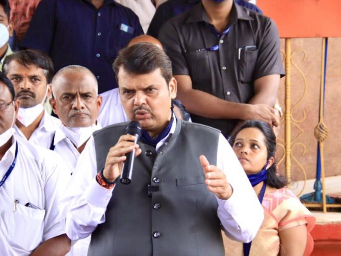 devendra fadnavis address media in kolhapur and demand loan waiver of flood affected area | Kolhapur: 'पूरग्रस्तांचं कर्ज माफ करून त्यांना तातडीची मदत जाहीर करा' devendra fadnavis address media in kolhapur and demand loan waiver of flood affected area | Kolhapur: 'पूरग्रस्तांचं कर्ज माफ करून त्यांना तातडीची मदत जाहीर करा'