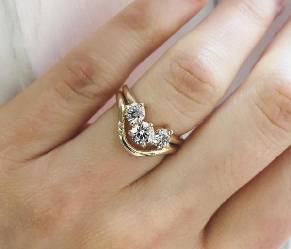 The corporator and the speaker also started looking for the 'she' ring | ‘ती’ अंगठी शोधू लागले नगरसेवक आणि सभापतीही