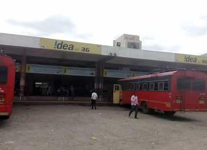 Every bus will know the 'live location'! | बसस्थानकावर ताटकळत बसणे थांबले; प्रत्येक बसचे कळणार ‘लाईव्ह लोकेशन’! Every bus will know the 'live location'! | बसस्थानकावर ताटकळत बसणे थांबले; प्रत्येक बसचे कळणार ‘लाईव्ह लोकेशन’!