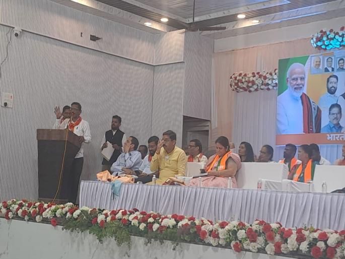 In the BJP meeting, Taluka President's displeasure with the policy of seniors, but Tatkare will be elected | भाजप बैठकीत तालुका अध्यक्षाची वरिष्ठांच्या धोरणावर नाराजी, पण तटकरे यांना निवडून आणणार