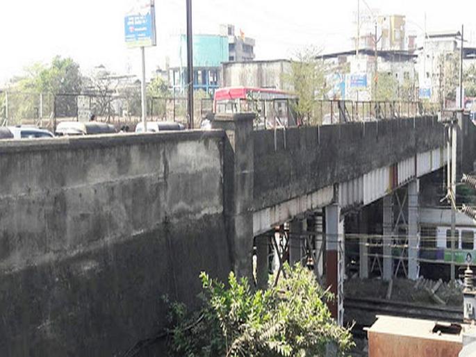 You are the one to suggest the contractor for the tender; The tender process of corner bridges is disturbed | कंत्राटदाराला निविदेसाठी तुम्हीच सुचवा; कोपर पुलाची निविदा प्रक्रिया रखडल्याने हतबल You are the one to suggest the contractor for the tender; The tender process of corner bridges is disturbed | कंत्राटदाराला निविदेसाठी तुम्हीच सुचवा; कोपर पुलाची निविदा प्रक्रिया रखडल्याने हतबल