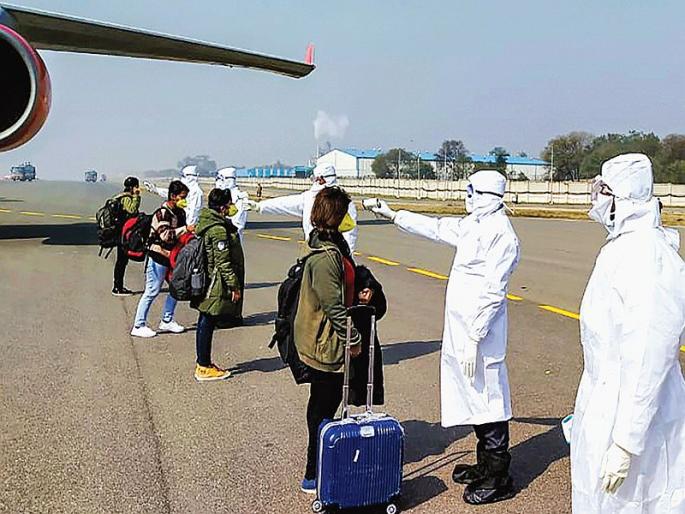 Coronavirus News:323 Indians returned from China; Two Marathi boys refuse to come | Coronavirus News: चीनमधून ३२३ भारतीय परतले; दोन मराठी मुलांची मात्र परवड