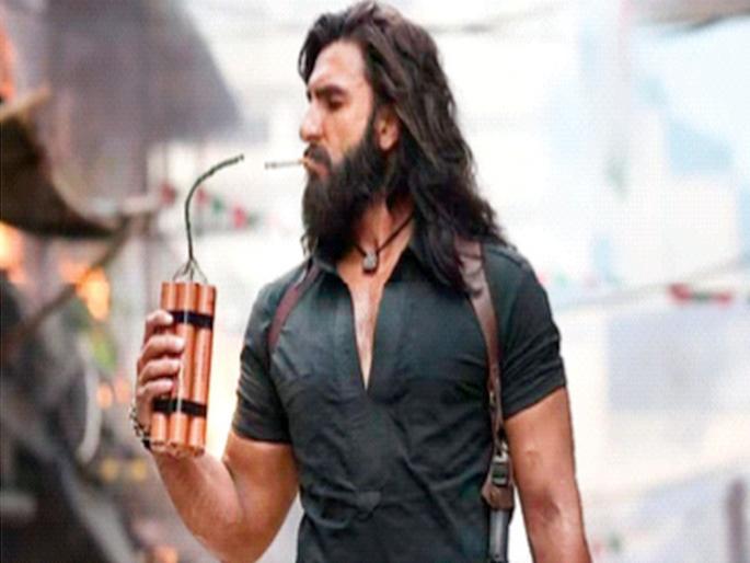 A loud, 'resounding' blow to the lukewarm, lukewarm Bollywood | नेभळट, कोमट बॉलिवूडला दणकट, ‘धुरंधर’ धक्का A loud, 'resounding' blow to the lukewarm, lukewarm Bollywood | नेभळट, कोमट बॉलिवूडला दणकट, ‘धुरंधर’ धक्का