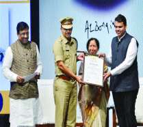 Windy 'Pattern' for the progress of society! | समाजाच्या प्रगतीसाठी बोंगीरवार ‘पॅटर्न’ हवा! Windy 'Pattern' for the progress of society! | समाजाच्या प्रगतीसाठी बोंगीरवार ‘पॅटर्न’ हवा!