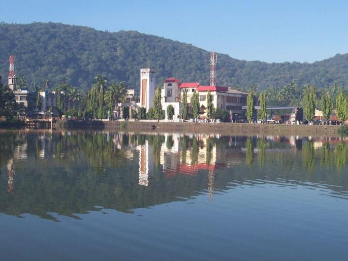 Voting for the post of mayor in Sawantwadi begins in peace | सावंतवाडीत नगराध्यक्ष पदाच्या मतदानाला शांततेत सुरूवात