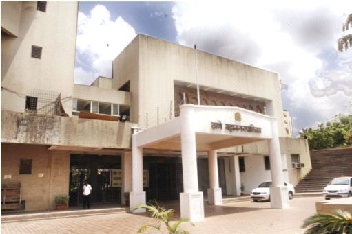 The general assembly continues even after the BJP's sit-in agitation | भाजपच्या ठिय्या आंदोलनानंतरही महासभा सुरूच The general assembly continues even after the BJP's sit-in agitation | भाजपच्या ठिय्या आंदोलनानंतरही महासभा सुरूच