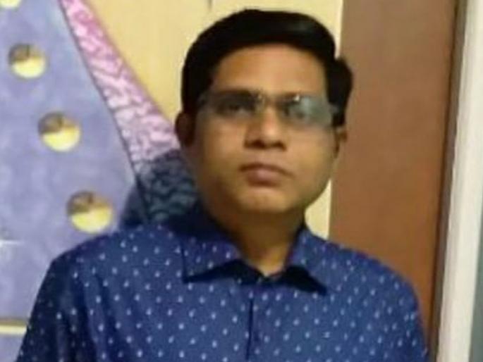 Devotee dies due to heart attack while visiting Mahalaxmi fort Dahanu | दुर्दैवी! महालक्ष्मी गडावर दर्शनासाठी गेलेल्या भक्ताचा हृदयविकाराने मृत्यू Devotee dies due to heart attack while visiting Mahalaxmi fort Dahanu | दुर्दैवी! महालक्ष्मी गडावर दर्शनासाठी गेलेल्या भक्ताचा हृदयविकाराने मृत्यू
