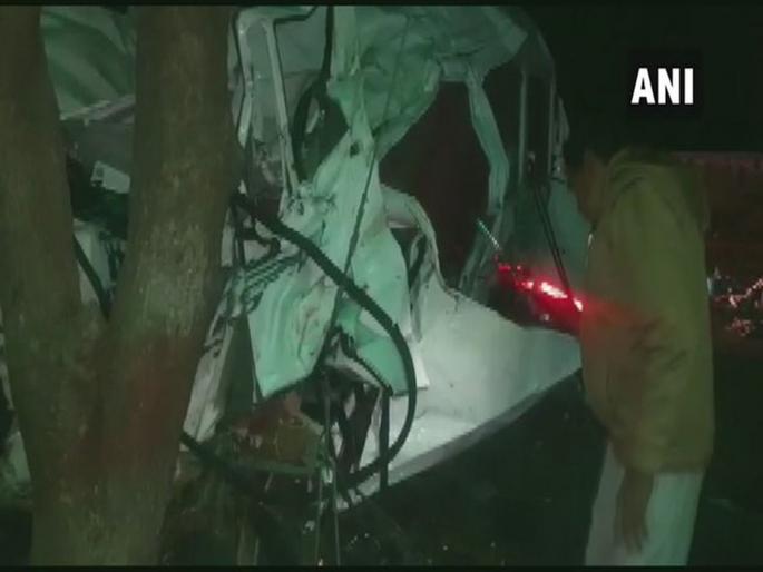 Accidents in Rajasthan; Five killed of Latur district | राजस्थानमध्ये अपघात; लातूर जिल्ह्यातील पाच ठार Accidents in Rajasthan; Five killed of Latur district | राजस्थानमध्ये अपघात; लातूर जिल्ह्यातील पाच ठार