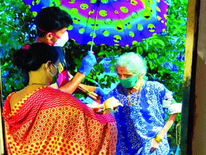 Ninety-year-old grandmother overcomes corona | नव्वद वर्षांच्या आजीची कोरोनावर मात Ninety-year-old grandmother overcomes corona | नव्वद वर्षांच्या आजीची कोरोनावर मात