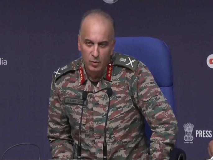 Operation Sindoor: 'Indian Army killed 40 Pakistani soldiers on LoC', DGMO's big information about Operation Sindoor | 'भारतीय सैन्याने 35-40 पाकिस्तानी सैनिक मारले', ऑपरेशन सिंदूरबाबत DGMO यांची मोठी माहिती Operation Sindoor: 'Indian Army killed 40 Pakistani soldiers on LoC', DGMO's big information about Operation Sindoor | 'भारतीय सैन्याने 35-40 पाकिस्तानी सैनिक मारले', ऑपरेशन सिंदूरबाबत DGMO यांची मोठी माहिती