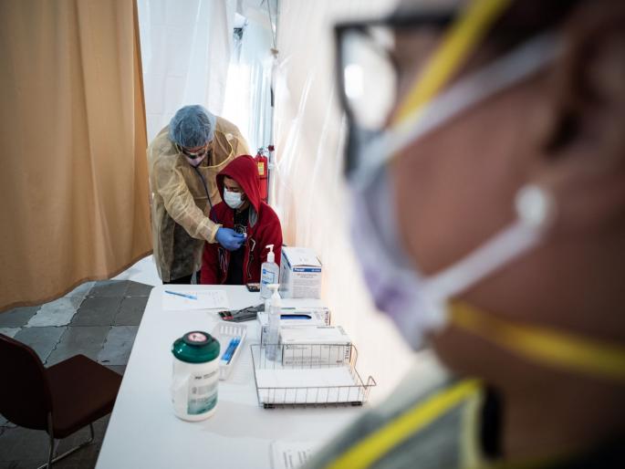 Good News! 5063 patients wins fight against CoronaVirus; 57 deaths in 24 hours hrb | Good News! देशवासियांची कोरोनावर मात; तब्बल ५०६३ रुग्ण ठणठणीत बरे Good News! 5063 patients wins fight against CoronaVirus; 57 deaths in 24 hours hrb | Good News! देशवासियांची कोरोनावर मात; तब्बल ५०६३ रुग्ण ठणठणीत बरे