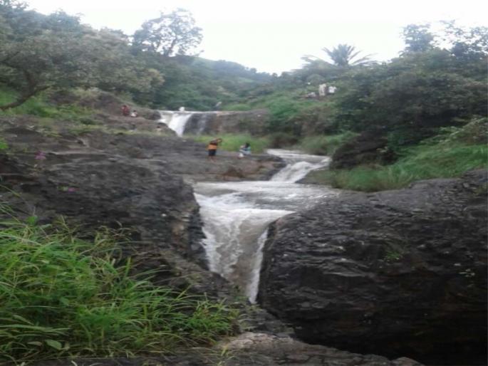 The gulf of the widespread insecurity in Akkalkuva's blooming nature | अक्कलकुव्यातील बहरलेल्या निसर्गात रुंदावतेय असुरक्षेची दरी The gulf of the widespread insecurity in Akkalkuva's blooming nature | अक्कलकुव्यातील बहरलेल्या निसर्गात रुंदावतेय असुरक्षेची दरी