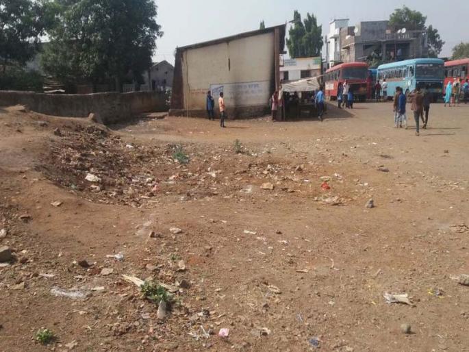 Public awareness campaign for cleanliness is zero: situation in Dhadgaon | स्वच्छतेबाबत जनजागृती उपाययोजना मात्र शून्य : धडगाव येथील स्थिती Public awareness campaign for cleanliness is zero: situation in Dhadgaon | स्वच्छतेबाबत जनजागृती उपाययोजना मात्र शून्य : धडगाव येथील स्थिती