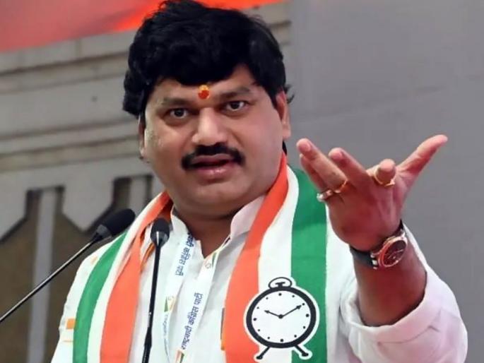 I came later! There is one occasion, which I will tell for sure; Emotional speech by Dhananjay Munde at NCP's Ajit pawar meeting, vs Sharad Pawar | मी तर नंतर आलो! एक प्रसंग आहे, जो नक्की सांगेन; धनंजय मुंडेंचे भावूक भाषण