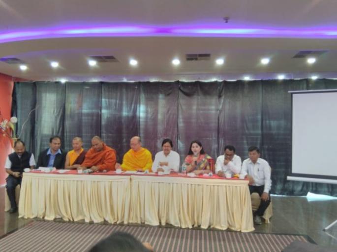Dhamma Training Center to be set up in Nagpur | नागपुरात उभारणार धम्म प्रशिक्षण केंद्र Dhamma Training Center to be set up in Nagpur | नागपुरात उभारणार धम्म प्रशिक्षण केंद्र
