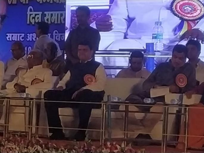 Government will do the Constitution; Chief Minister Fadnavis promises on Dikshitbha Bhavan | संविधानानेच सरकार चालेल; मुख्यमंत्री फडणवीस यांची दीक्षाभूमीवर ग्वाही Government will do the Constitution; Chief Minister Fadnavis promises on Dikshitbha Bhavan | संविधानानेच सरकार चालेल; मुख्यमंत्री फडणवीस यांची दीक्षाभूमीवर ग्वाही