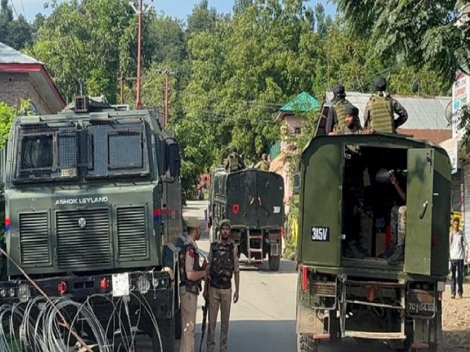 Jammu-Kashmir: Encounter with Jaish-e-Mohammed terrorists in Udhampur; Security forces cordon off the entire area | उधमपूरमध्ये जैश-ए-मोहम्मदच्या दहशतवाद्यांसोबत चकमक; सुरक्षा दलाने संपूर्ण परिसराला घेरले Jammu-Kashmir: Encounter with Jaish-e-Mohammed terrorists in Udhampur; Security forces cordon off the entire area | उधमपूरमध्ये जैश-ए-मोहम्मदच्या दहशतवाद्यांसोबत चकमक; सुरक्षा दलाने संपूर्ण परिसराला घेरले