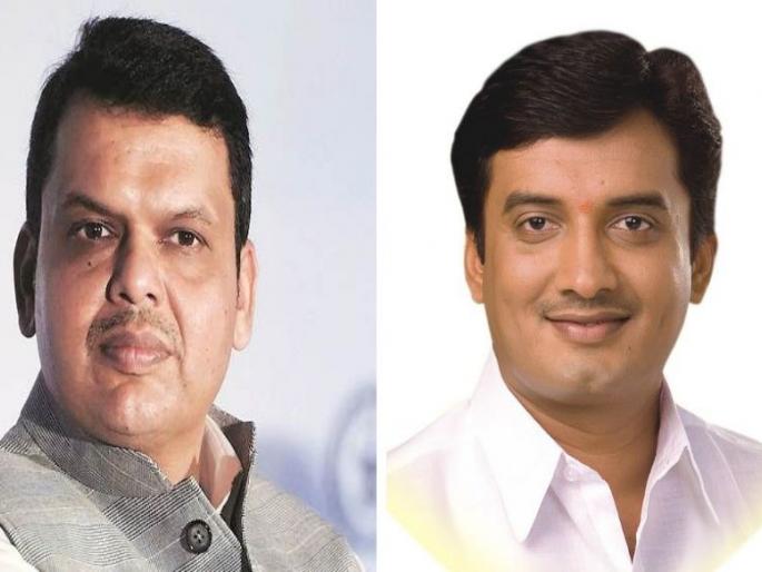 Mahadik-Fadnavis visits district-wide discussion | महाडिक-फडणवीस भेटीची जिल्हाभर चर्चा Mahadik-Fadnavis visits district-wide discussion | महाडिक-फडणवीस भेटीची जिल्हाभर चर्चा