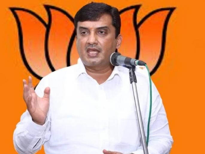 Movements in BJP increase, dhananjay Mahadik to Mumbai by plane | भाजपमधील हालचाली वाढल्या, महाडिक विमानाने मुंबईला; २४ तासात लोकसभा उमेदवारांची घोषणा होणार Movements in BJP increase, dhananjay Mahadik to Mumbai by plane | भाजपमधील हालचाली वाढल्या, महाडिक विमानाने मुंबईला; २४ तासात लोकसभा उमेदवारांची घोषणा होणार
