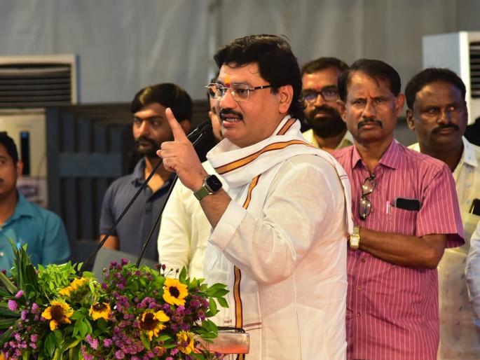 Parli-vidhan-sabha-assembly-election-result-2024-winning-candidates-live-NCP-candidate-Dhananjay-Munde-leading-after-19-round-of-counting | धनंजय मुंडे यांनी परळीचा गड राखला; 1 लाख मतांची निर्णायक आघाडी, कार्यकर्त्यांचा जल्लोष Parli-vidhan-sabha-assembly-election-result-2024-winning-candidates-live-NCP-candidate-Dhananjay-Munde-leading-after-19-round-of-counting | धनंजय मुंडे यांनी परळीचा गड राखला; 1 लाख मतांची निर्णायक आघाडी, कार्यकर्त्यांचा जल्लोष