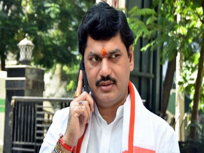 Minister Dhananjay Munde demands that the killers of Sarpanch Santosh Deshmukh be hanged | सरपंच संतोष देशमुखांच्या मारेकऱ्यांना फाशीच द्या; मंत्री मुंडे यांची मुख्यमंत्र्यांना भेटून मागणी Minister Dhananjay Munde demands that the killers of Sarpanch Santosh Deshmukh be hanged | सरपंच संतोष देशमुखांच्या मारेकऱ्यांना फाशीच द्या; मंत्री मुंडे यांची मुख्यमंत्र्यांना भेटून मागणी