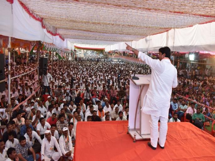 What action has been taken on the person who speaks abusively about Shivaji Maharaj when action is taken against Modi? - Dhananjay Munde | छोटा मोदी बोलले तरी कारवाई मग शिवाजी महाराजांबद्दल अपशब्द बोलणाऱ्यावर काय कारवाई ? - धनंजय मुंडे What action has been taken on the person who speaks abusively about Shivaji Maharaj when action is taken against Modi? - Dhananjay Munde | छोटा मोदी बोलले तरी कारवाई मग शिवाजी महाराजांबद्दल अपशब्द बोलणाऱ्यावर काय कारवाई ? - धनंजय मुंडे