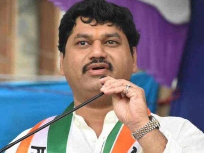 The satire of Modi's movement is even more intense than the drought: Dhananjay Mundhe | मोदींच्या कारभाराचे बसलेले चटके दुष्काळापेक्षाही अधिक तीव्र : धनंजय मुंढे The satire of Modi's movement is even more intense than the drought: Dhananjay Mundhe | मोदींच्या कारभाराचे बसलेले चटके दुष्काळापेक्षाही अधिक तीव्र : धनंजय मुंढे