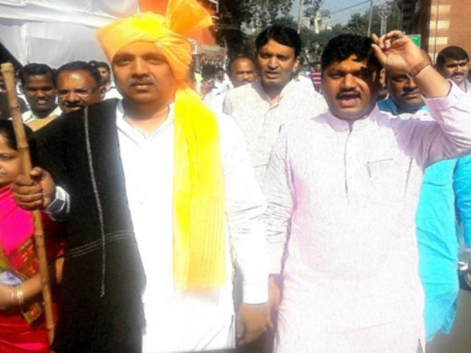 Nagpur-Pandharpur Jagaran Yatra for the reservation of Dhangar community | धनगर समाजाच्या आरक्षणासाठी नागपूर ते पंढरपूर जागरण यात्रा Nagpur-Pandharpur Jagaran Yatra for the reservation of Dhangar community | धनगर समाजाच्या आरक्षणासाठी नागपूर ते पंढरपूर जागरण यात्रा