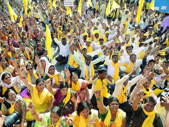 Sangliyat's anger over the tissue report: State Vigilance Board | ‘टिस’च्या अहवालाबद्दल सांगलीत संताप-: राज्य धनगर समाजोन्नती मंडळाचा आंदोलनाचा इशारा Sangliyat's anger over the tissue report: State Vigilance Board | ‘टिस’च्या अहवालाबद्दल सांगलीत संताप-: राज्य धनगर समाजोन्नती मंडळाचा आंदोलनाचा इशारा