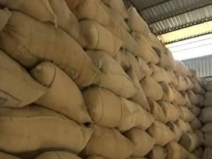 Six rice mill under suspicion in paddy scam worth twelve and a half crore in bhandara | साडेबारा कोटींच्या धान घोटाळ्यात सहा राईस मिल संशयाच्या भोवऱ्यात Six rice mill under suspicion in paddy scam worth twelve and a half crore in bhandara | साडेबारा कोटींच्या धान घोटाळ्यात सहा राईस मिल संशयाच्या भोवऱ्यात
