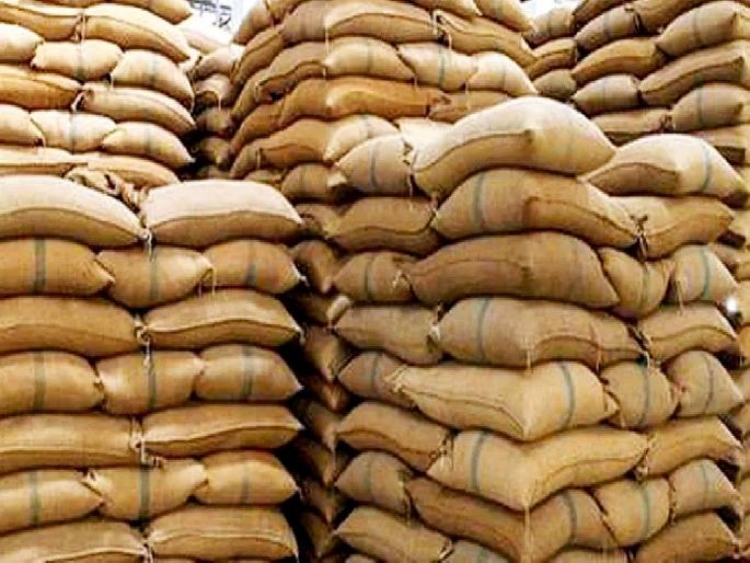 Food Corporation of India withheld grain of 37 lakh farmers in 14 districts | तब्बल ३७ लाख शेतकऱ्यांचे रेशन थांबले; १४ जिल्ह्यांत प्रश्न गंभीर Food Corporation of India withheld grain of 37 lakh farmers in 14 districts | तब्बल ३७ लाख शेतकऱ्यांचे रेशन थांबले; १४ जिल्ह्यांत प्रश्न गंभीर