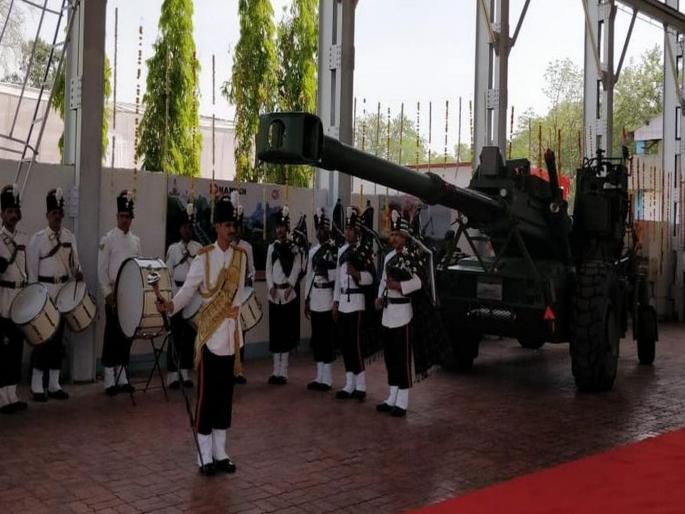 Swadeshi Dhanush Artillery Gun To Be Inducted In Indian Army Today | Video: अवघ्या 30 सेकंदात अचूक लक्ष्य भेदणार, स्वदेशी बनावटीची 'धनुष' तोफ दाखल Swadeshi Dhanush Artillery Gun To Be Inducted In Indian Army Today | Video: अवघ्या 30 सेकंदात अचूक लक्ष्य भेदणार, स्वदेशी बनावटीची 'धनुष' तोफ दाखल