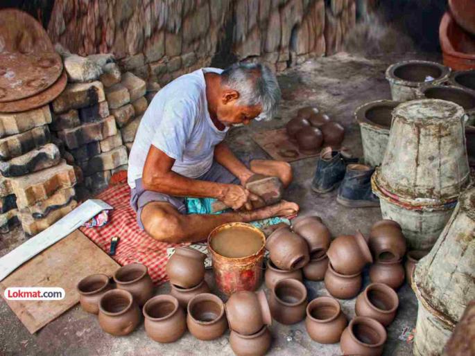 Beautiful! Dharavi's 'slum tourism' worth 10-15 crores; One lakh domestic and foreign tourists visit every year | खुबसुरत! धारावीचे 'स्लम टुरिझम' १०-१५ कोटींवर; दरवर्षी एक लाख देशी-विदेशी पर्यटकांची भेट Beautiful! Dharavi's 'slum tourism' worth 10-15 crores; One lakh domestic and foreign tourists visit every year | खुबसुरत! धारावीचे 'स्लम टुरिझम' १०-१५ कोटींवर; दरवर्षी एक लाख देशी-विदेशी पर्यटकांची भेट