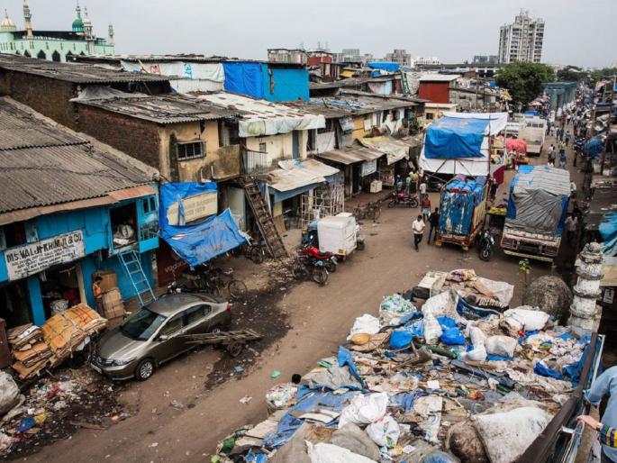 The number of slums in Mumbai has decreased by 5 lakh | मुंबईत झोपडपट्टीतील संख्या ५ लाखांनी घटली The number of slums in Mumbai has decreased by 5 lakh | मुंबईत झोपडपट्टीतील संख्या ५ लाखांनी घटली