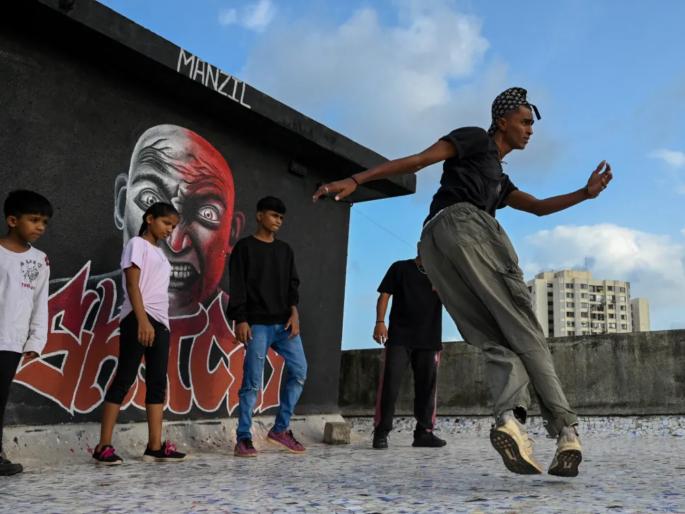 Apna Time Aayega... Interesting Story of Dharavi Rappers | अपना टाइम आएगा... धारावी रॅपर्सची रंजक कथा! संगीतातून ओळख निर्माण करणारी एक वैशिष्ट्यपूर्ण संस्कृती