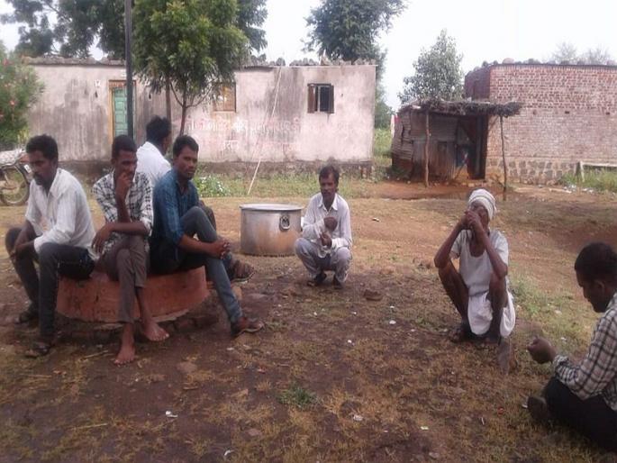 Maharashtra Election 2019 boycott on voting in dharkhana umarkhed | महाराष्ट्र निवडणूक २०१९ : धारकान्हा येथे मतदानावर बहिष्कार Maharashtra Election 2019 boycott on voting in dharkhana umarkhed | महाराष्ट्र निवडणूक २०१९ : धारकान्हा येथे मतदानावर बहिष्कार