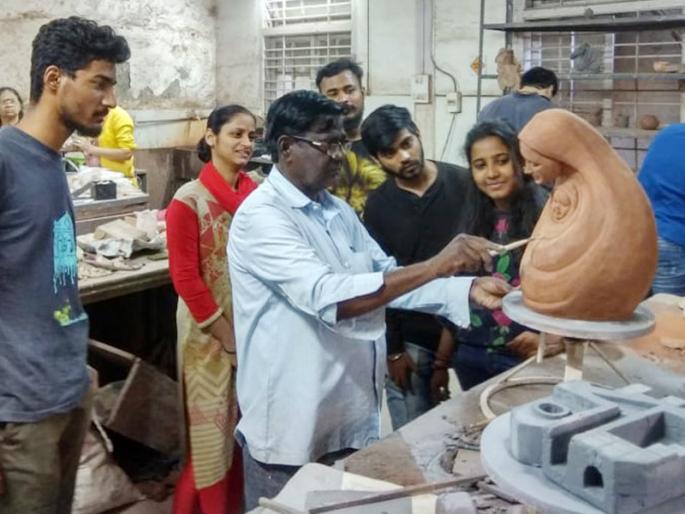 Success Story of Dharmaraj Rampura; After the retirement, they became 'sculptor teacher' | धर्मराज रामपुरे यांची यशोगाथा; सेवानिवृत्तीनंतर ‘ते’ झाले शिल्पकलेचे शिक्षक Success Story of Dharmaraj Rampura; After the retirement, they became 'sculptor teacher' | धर्मराज रामपुरे यांची यशोगाथा; सेवानिवृत्तीनंतर ‘ते’ झाले शिल्पकलेचे शिक्षक
