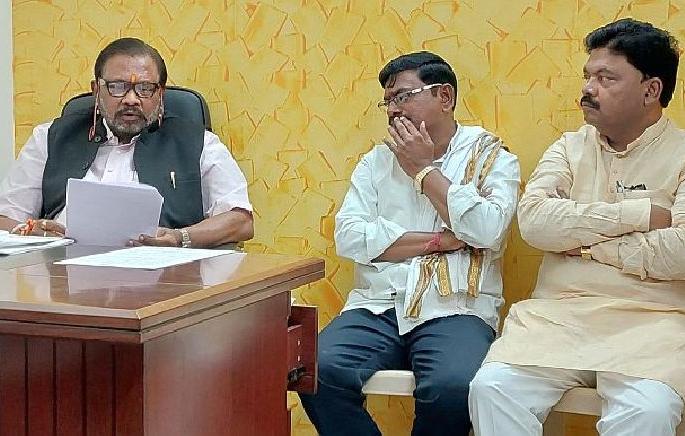 Another iron ore project could be in Aheri says mla dharmaraobaba atram | अहेरीत होऊ शकतो आणखी एक लोहप्रकल्प, कोनसरी प्रकल्पाचे काम वेगाने सुरू : धर्मरावबाबा आत्राम Another iron ore project could be in Aheri says mla dharmaraobaba atram | अहेरीत होऊ शकतो आणखी एक लोहप्रकल्प, कोनसरी प्रकल्पाचे काम वेगाने सुरू : धर्मरावबाबा आत्राम