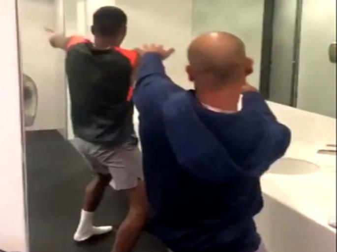 VIDEO: Pandya and Dhawan dance viral on social media | VIDEO : पांड्या आणि धवनचा हटके डान्स, सोशल मीडियावर व्हायरल 