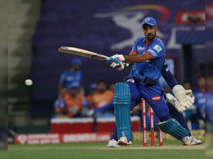 MI vs DC Latest News : Delhi Capitals finish with 162/4 in Abu Dhabi, Shikhar Dhawan 69* runs | MI vs DC Latest News : शिखर धवनच्या फटकेबाजीनं दिल्लीचा डाव सावरला; मुंबईसमोर तगडे आव्हान