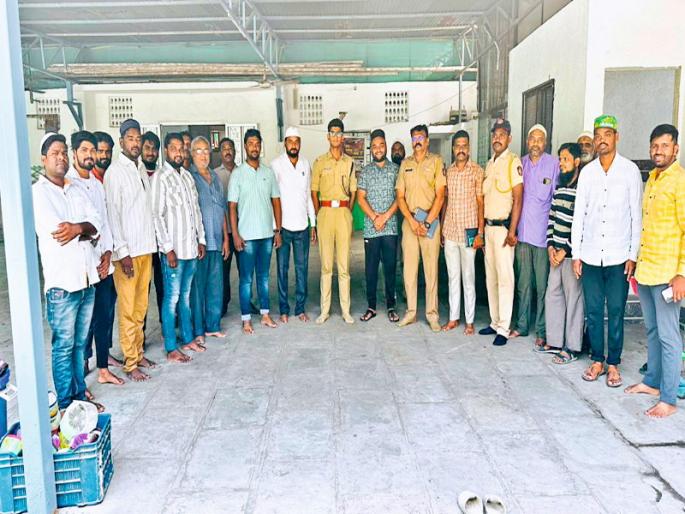 Pune: Bakri Eid will also be celebrated on Ashadhi Ekadashi this year; A commendable decision of the Muslim brothers | Pune: यंदा आषाढी एकादशीला बकरी ईदसुद्धा साजरी होणार; मुस्लिम बांधवांचा कौतुकास्पद निर्णय Pune: Bakri Eid will also be celebrated on Ashadhi Ekadashi this year; A commendable decision of the Muslim brothers | Pune: यंदा आषाढी एकादशीला बकरी ईदसुद्धा साजरी होणार; मुस्लिम बांधवांचा कौतुकास्पद निर्णय