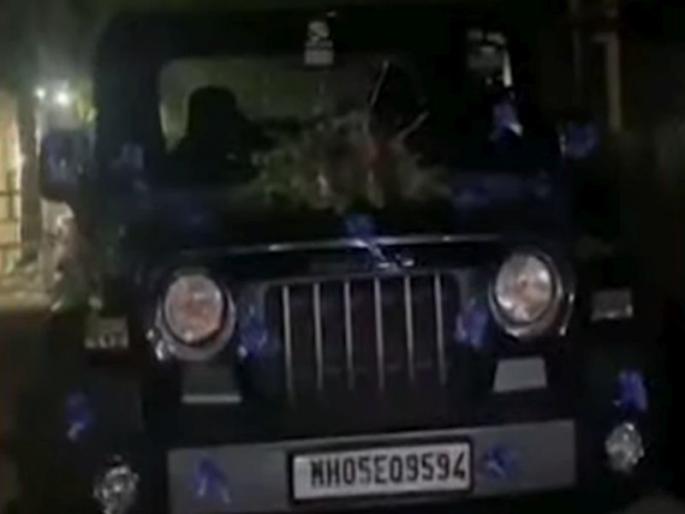 An incident has taken place in Ulhasnagar where 12 people who were dancing during a wedding were crushed. | १२ वऱ्हाड्यांना नवरदेवाच्याच वाहनाने चिरडले; उल्हासनगरमधील धक्कादायक घटना An incident has taken place in Ulhasnagar where 12 people who were dancing during a wedding were crushed. | १२ वऱ्हाड्यांना नवरदेवाच्याच वाहनाने चिरडले; उल्हासनगरमधील धक्कादायक घटना